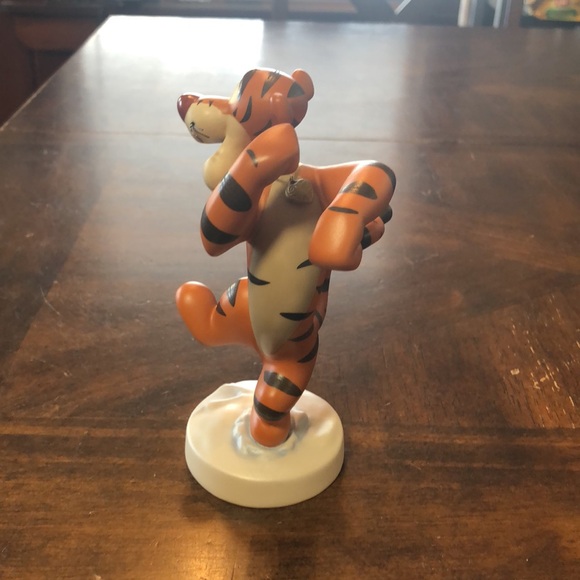 WDCC Disney Tigger figurine Bounciful buddy with box & COA - Picture 4 of 9